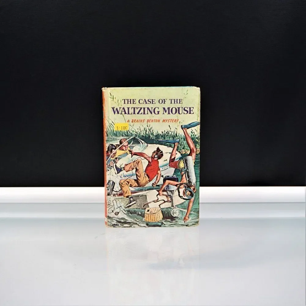 Case of the Waltzing Mouse A Brains Benton Mystery 1961 George Wyatt Hard Cover